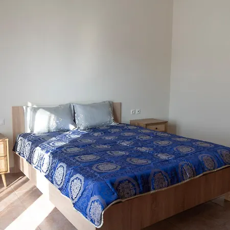 아파트 Skyview New Maisonette With Private Parking