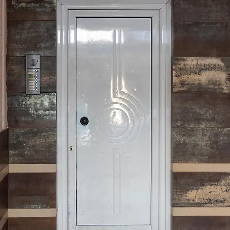 Skyview New Maisonette With Private Parking Apartment Larissa