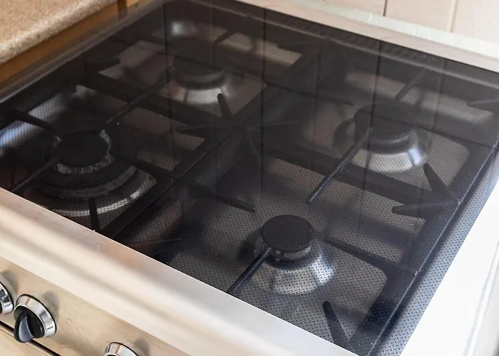 Apartamento Skyview New Maisonette With Private Parking