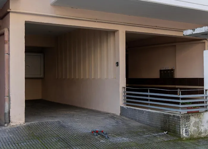 Skyview New Maisonette With Private Parking *