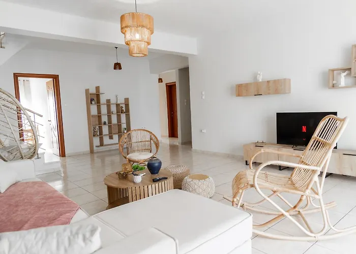 Apartamento Skyview New Maisonette With Private Parking Larissa