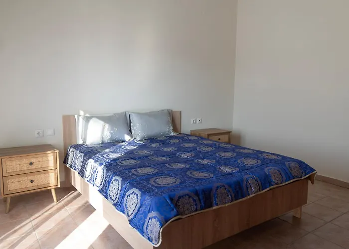 Apartamento Skyview New Maisonette With Private Parking