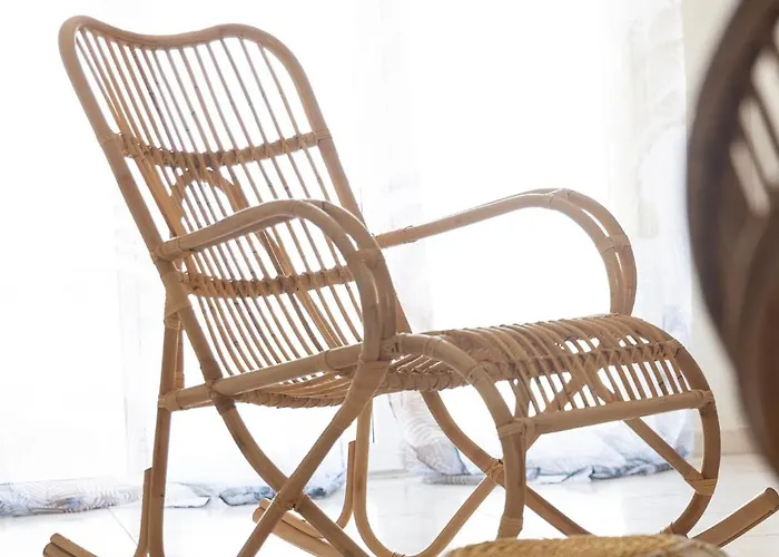 Skyview New Maisonette With Private Parking *