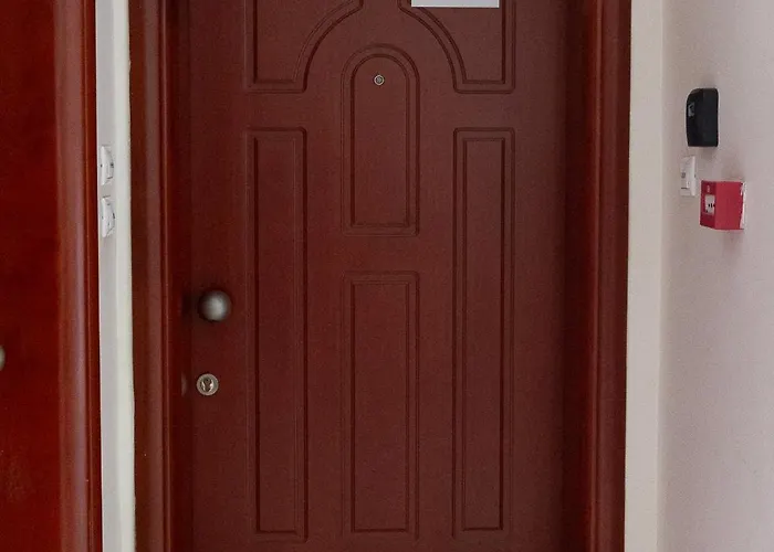 Skyview New Maisonette With Private Parking Apartamento Larissa